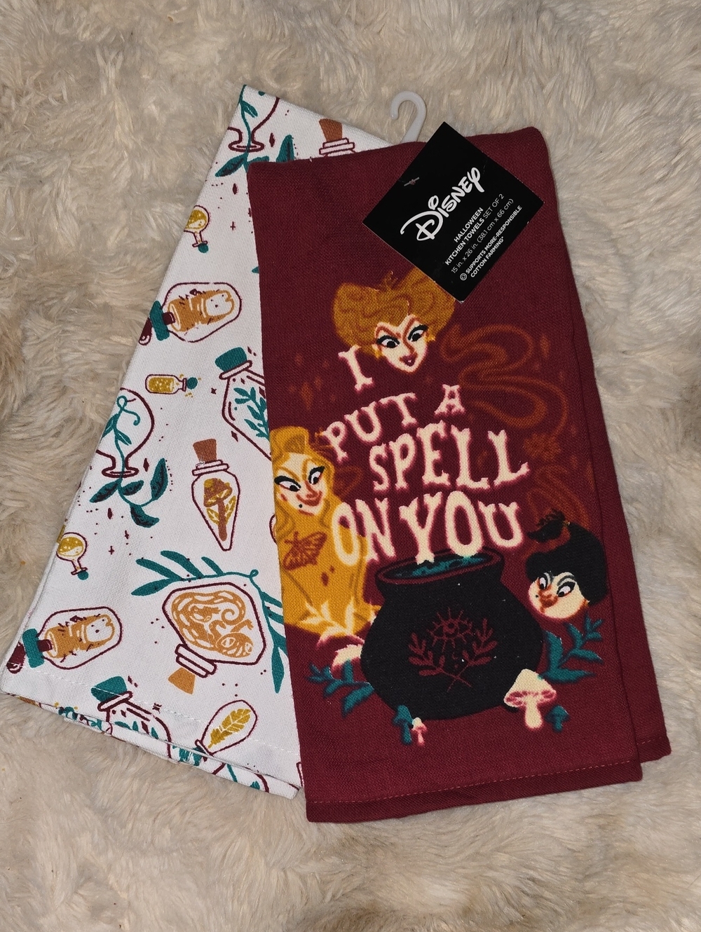 Disney Hocus Pocus Halloween Kitchen Towel Set